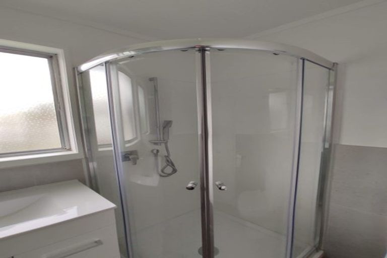 Photo of property in 1 Blanche Way, Half Moon Bay, Auckland, 2012