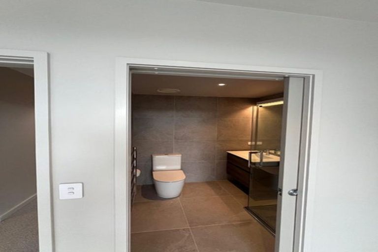 Photo of property in 7c Windlass Street, Long Bay, Auckland, 0630