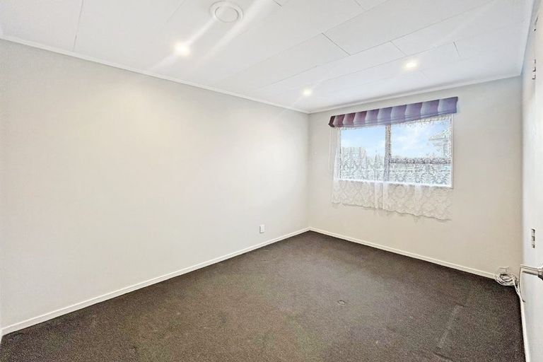 Photo of property in 52a Benmore Avenue, Cloverlea, Palmerston North, 4412