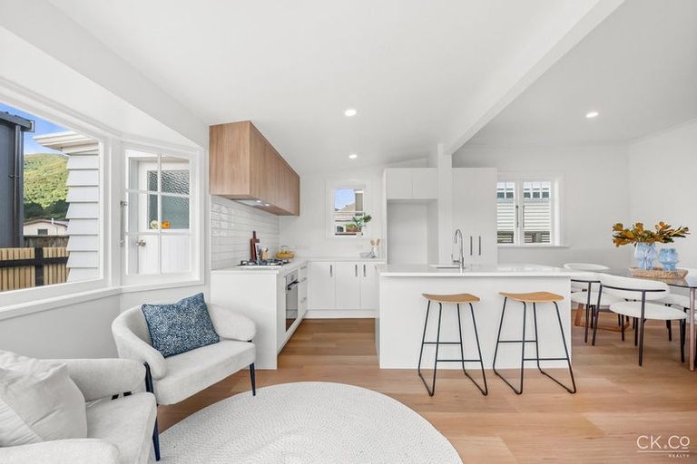 Photo of property in 62 Bell Road, Waiwhetu, Lower Hutt, 5010