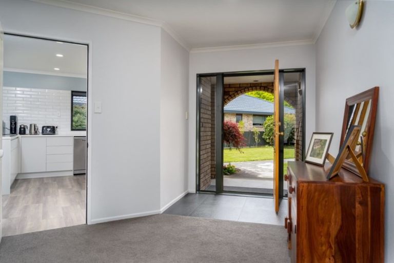 Photo of property in 1 Farley Avenue, Greytown, 5712