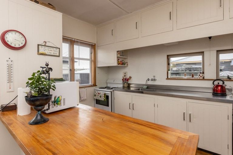 Photo of property in 35 O'dowd Road, Taradale, Napier, 4112