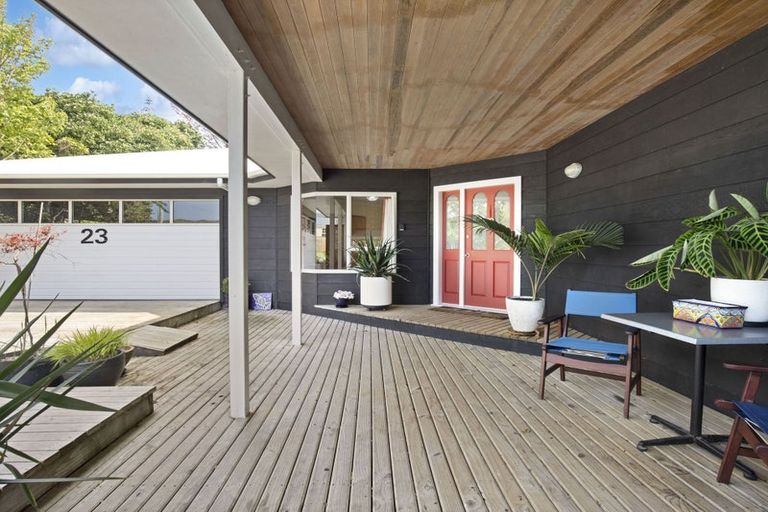 Photo of property in 23 Renown Road, Raumati South, Paraparaumu, 5032