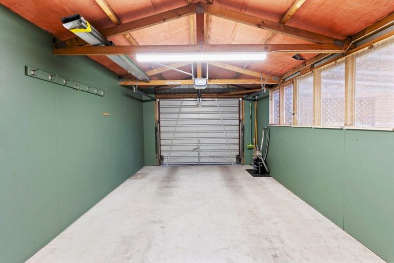 Photo of property in 241 Bay View Road, Saint Clair, Dunedin, 9012