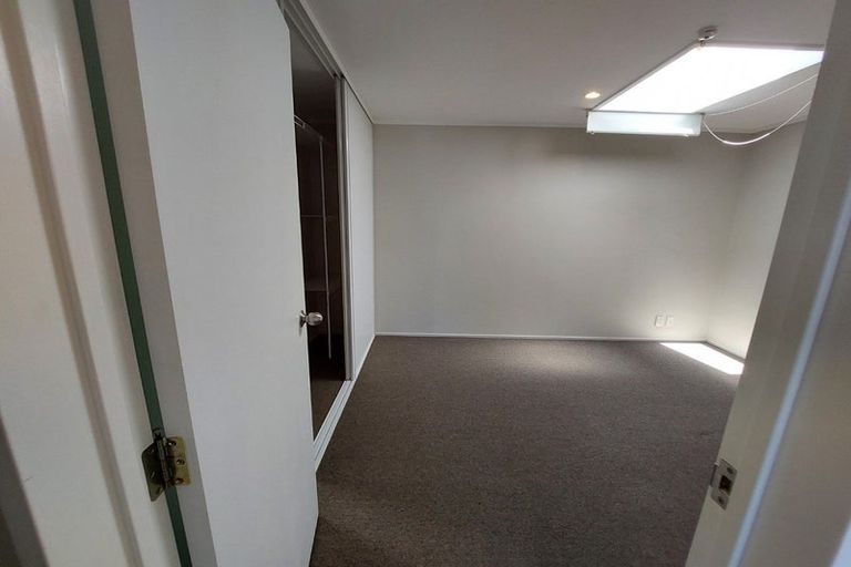 Photo of property in 26/8u Girton Terrace, Mount Cook, Wellington, 6021