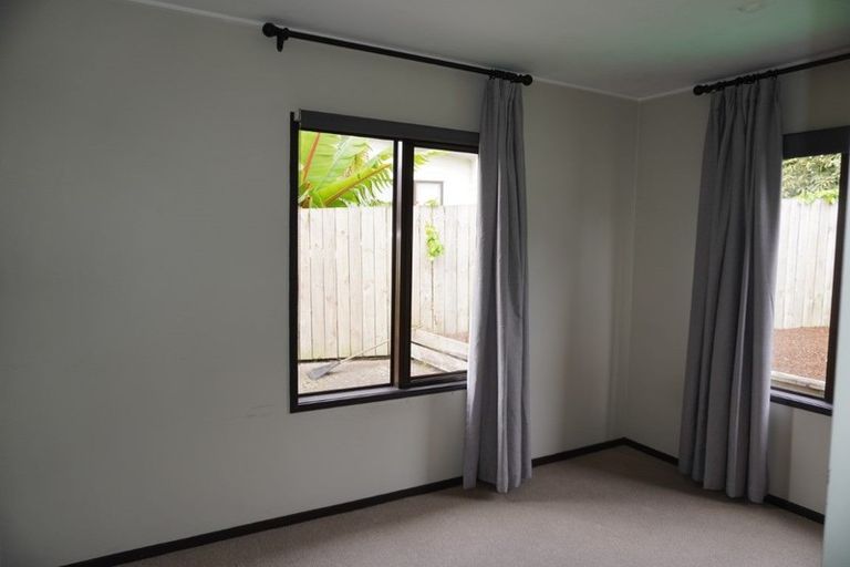 Photo of property in 16 Baltimore Place, Forrest Hill, Auckland, 0620