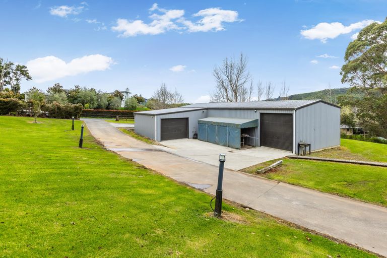 Photo of property in 158 Judge Richardson Drive, Opaheke, Papakura, 2584