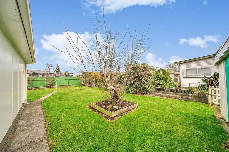 Photo of property in 21 Puriri Street, Hawera, 4610