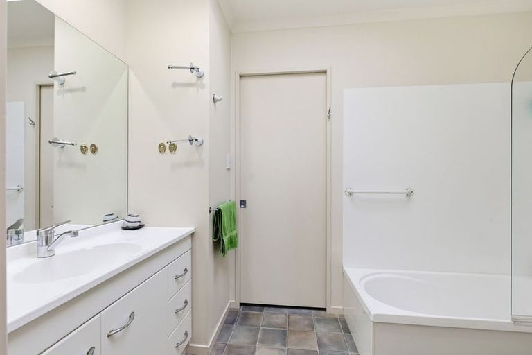 Photo of property in 2/41 Manchester Way, Judea, Tauranga, 3110