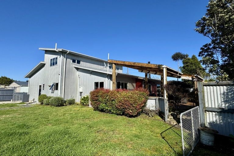 Photo of property in 14 Butlers Road, Ruatapu, Hokitika, 7883