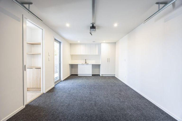 Photo of property in 1/19 Winton Street, St Albans, Christchurch, 8014