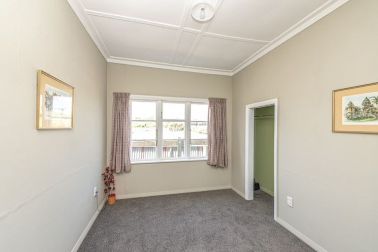 Photo of property in 29 Karewa Street, Castlecliff, Whanganui, 4501