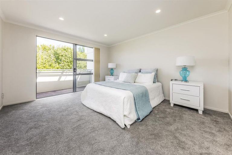 Photo of property in 37 The Track, Takanini, 2112