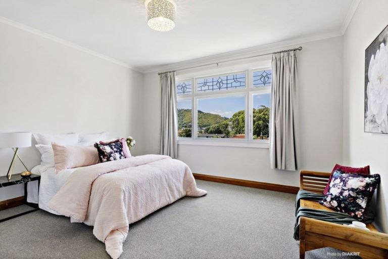 Photo of property in 54 Severn Street, Island Bay, Wellington, 6023