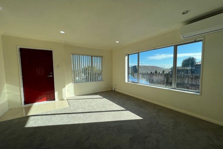 Photo of property in 10 Andrusha Place, Flat Bush, Auckland, 2019