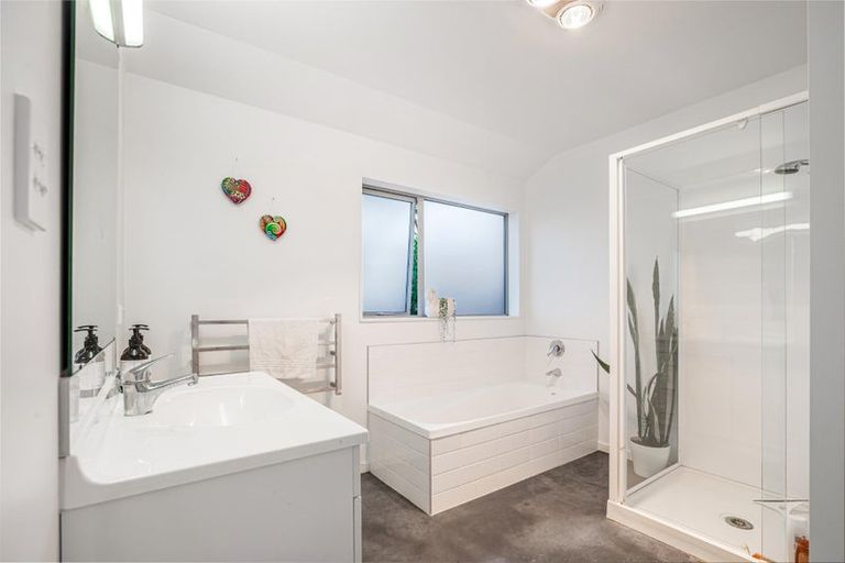 Photo of property in 68 Princes Street, Riverhead, 0820