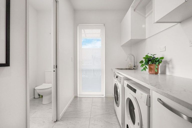 Photo of property in 94 Pohutukawa Parade, Riverhead, 0820