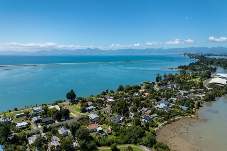 Photo of property in 105 Trewavas Street, Motueka, 7120