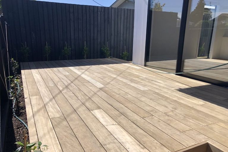 Photo of property in 16a Hamurana Place, Te Atatu Peninsula, Auckland, 0610