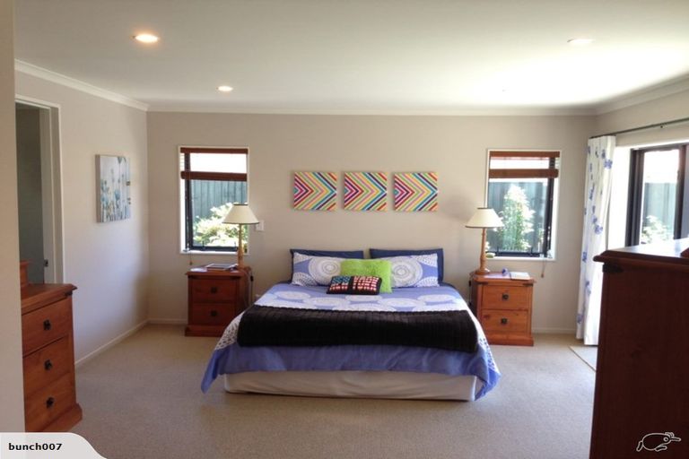 Photo of property in 10 Jasper Place, Northwood, Christchurch, 8051