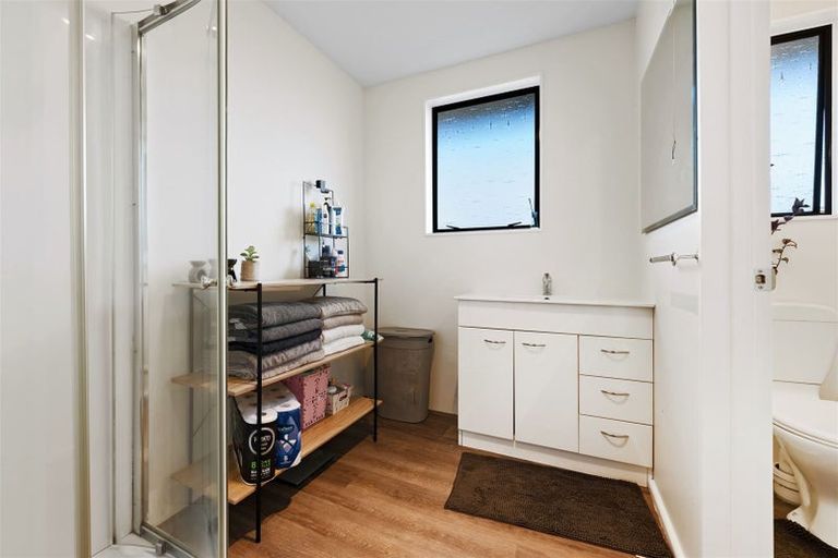 Photo of property in 2/38 Brookside Terrace, Bryndwr, Christchurch, 8053