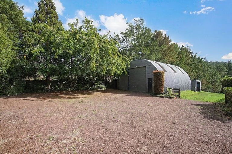 Photo of property in 35 Croft Lane, Riverhead, Albany, 0793