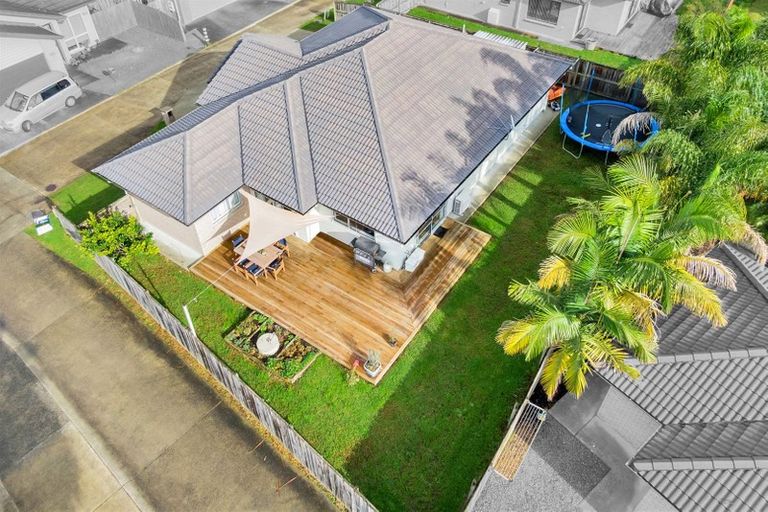 Photo of property in 56h South Kensington Way, Henderson, Auckland, 0612