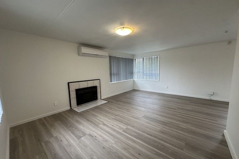 Photo of property in 8 Dennis Road, Papatoetoe, Auckland, 2025