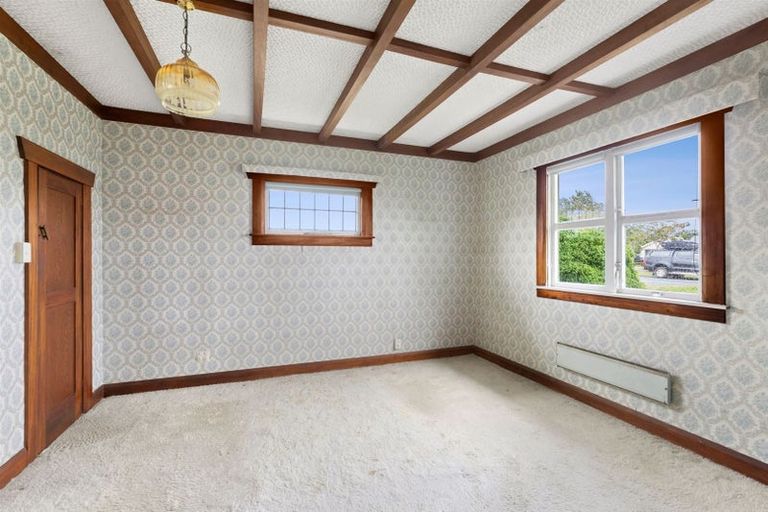 Photo of property in 10 Tukapa Street, Westown, New Plymouth, 4310