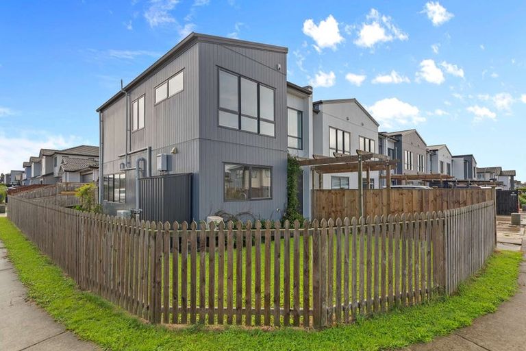 Photo of property in 1 Exmoor Road, Karaka, Papakura, 2113