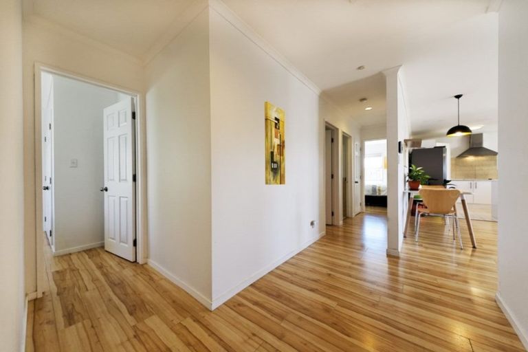 Photo of property in 9 Exotic Place, Massey, Auckland, 0614