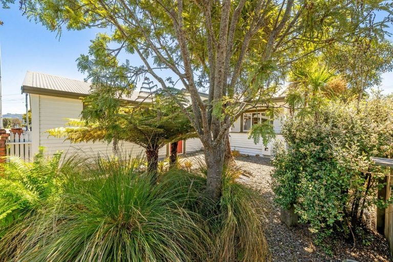 Photo of property in 17 Mcparland Street, Ebdentown, Upper Hutt, 5018