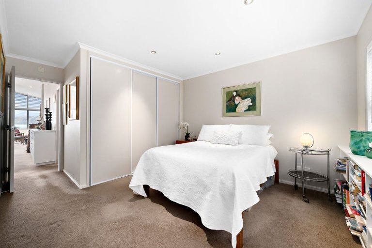 Photo of property in 4/275 Karaka Bay Road, Karaka Bays, Wellington, 6022