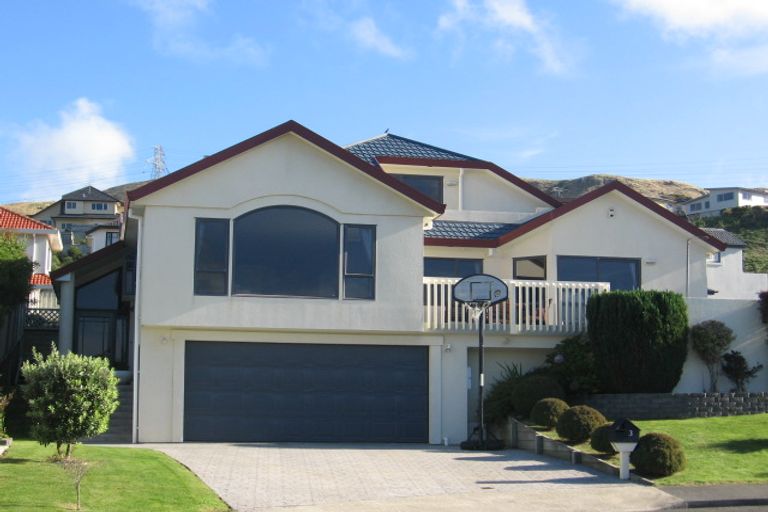 Photo of property in 3 Marford Grove, Churton Park, Wellington, 6037