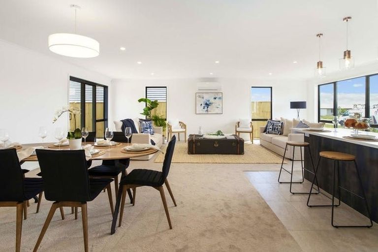 Photo of property in 6 Mutetai Road, Clarks Beach, 2122