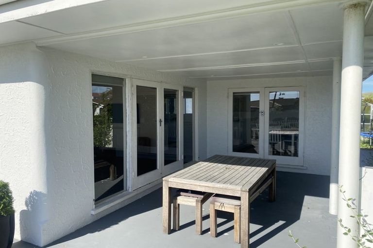 Photo of property in 1 Chester Place, Taradale, Napier, 4112