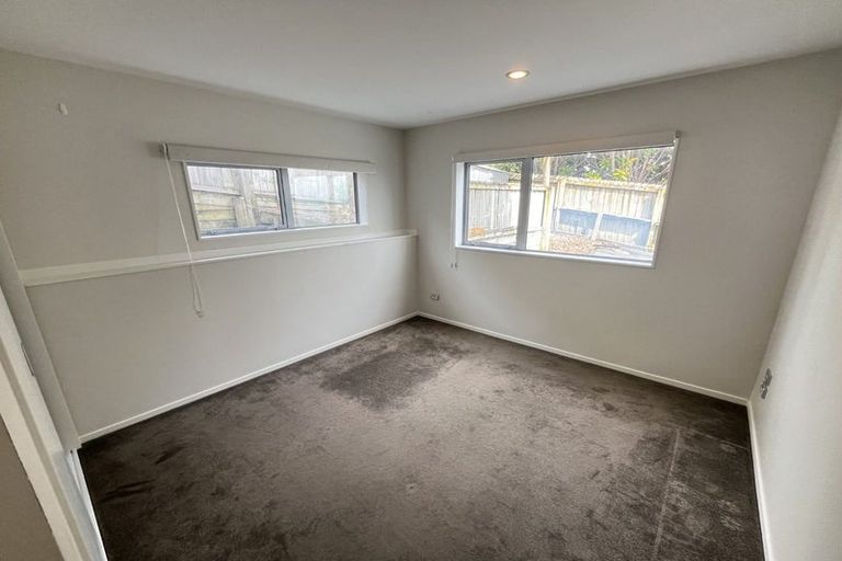 Photo of property in 65 Kirikiri Drive, Papakura, 2110