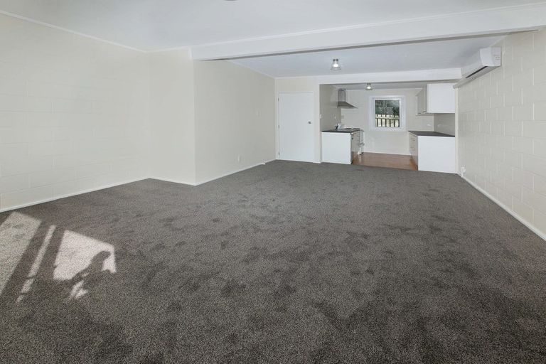 Photo of property in 12 Thornley Street, Titahi Bay, Porirua, 5022
