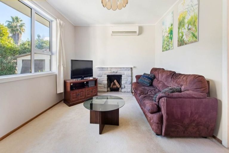 Photo of property in 34 Cutler Street, New Lynn, Auckland, 0600