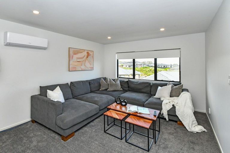 Photo of property in 23 Nola Dawn Avenue, Papakura, 2110