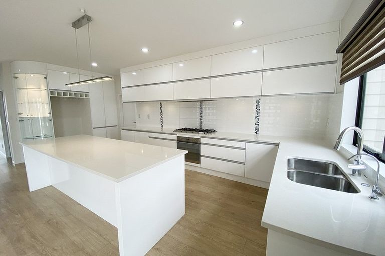 Photo of property in 41 Castlebane Drive, Flat Bush, Auckland, 2019