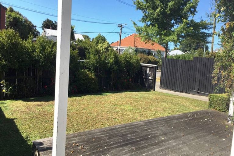 Photo of property in 74 Edward Avenue, Edgeware, Christchurch, 8013