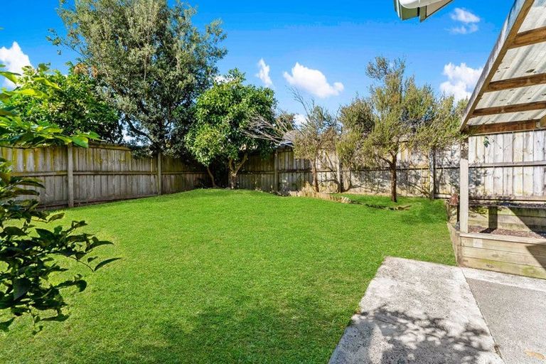 Photo of property in 6 Serenity Place, Otara, Auckland, 2023