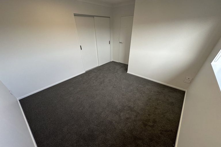Photo of property in 6c Jern Place, Eastern Beach, Auckland, 2012