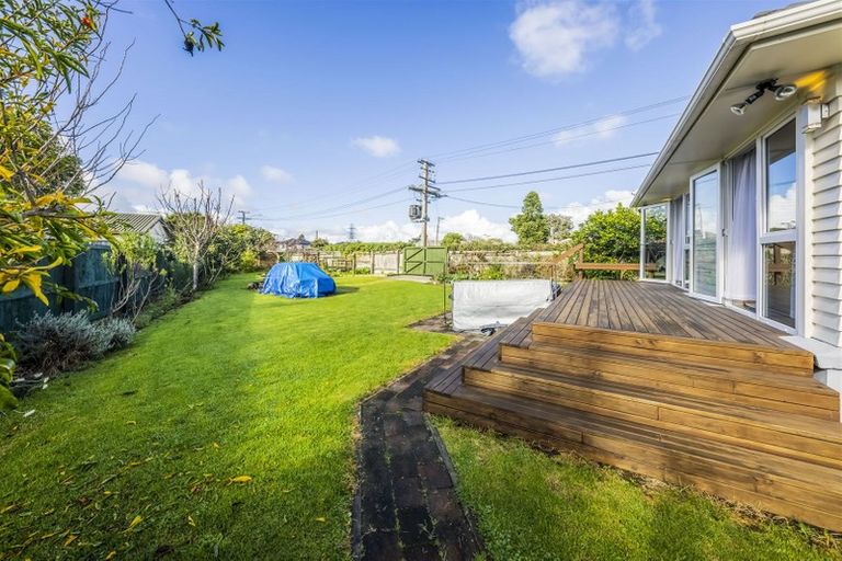 Photo of property in 2 Orakau Road, Mangere East, Auckland, 2024