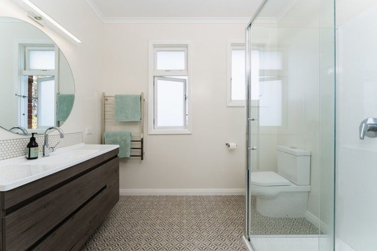 Photo of property in 127 Mornington Road, Kenmure, Dunedin, 9011