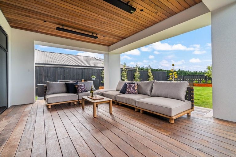 Photo of property in 19 Frank Ernest Crescent, Prebbleton, 7676