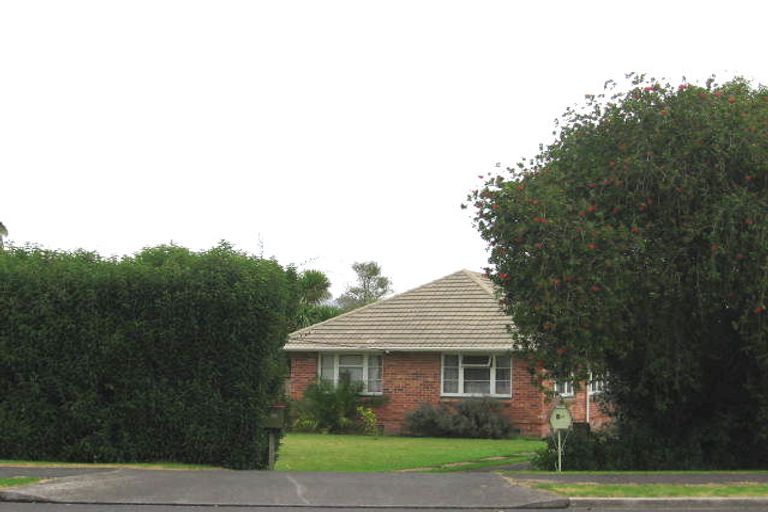 Photo of property in 2/39 Woodglen Road, Glen Eden, Auckland, 0602