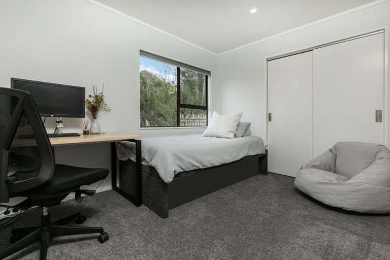 Photo of property in 2/3 Miriam Corban Heights, Henderson, Auckland, 0612
