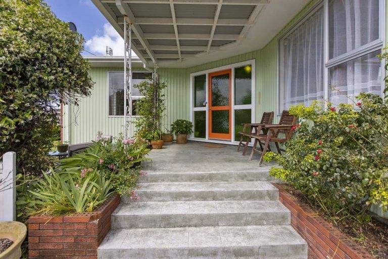 Photo of property in 9 Severn Place, Spotswood, New Plymouth, 4310